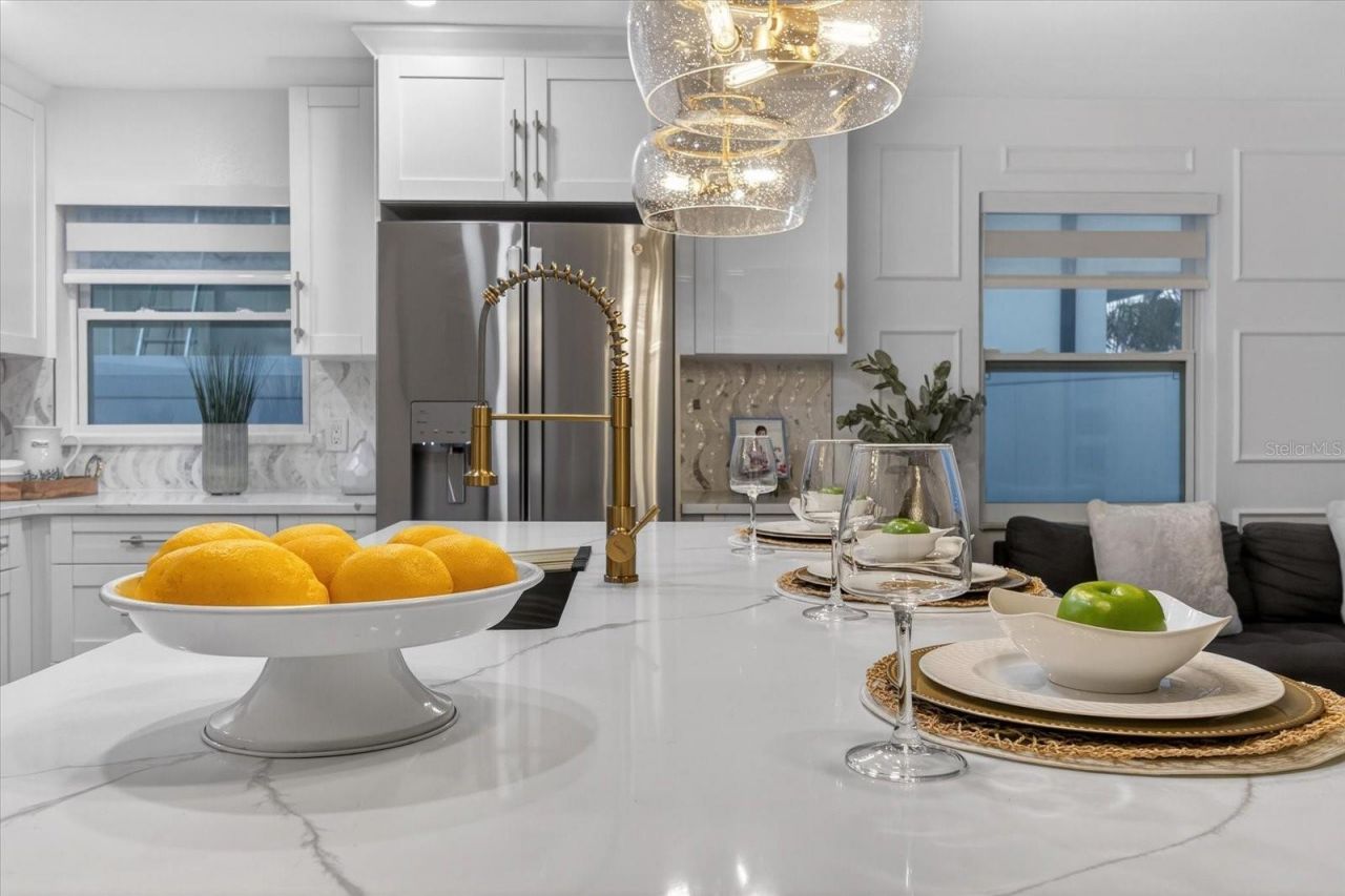 1927 Shore Acres Boulevard Ne, Saint Petersburg, FL 33703 Photo