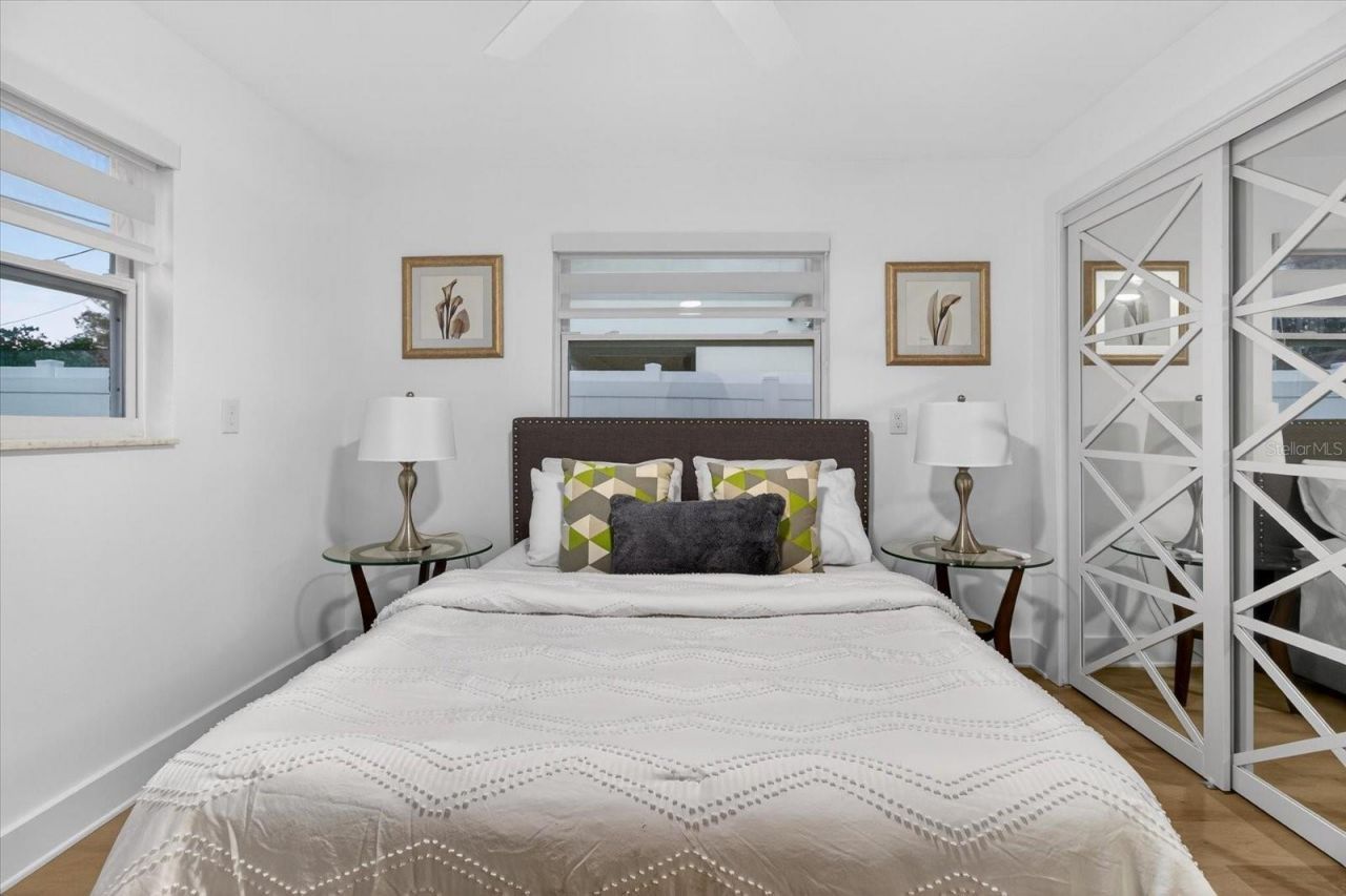 1927 Shore Acres Boulevard Ne, Saint Petersburg, FL 33703 Photo