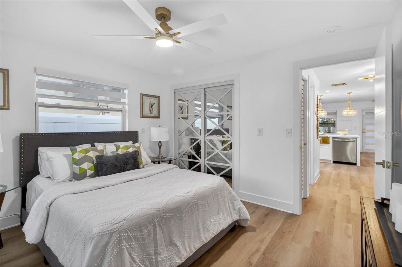 1927 Shore Acres Boulevard Ne, Saint Petersburg, FL 33703 Photo