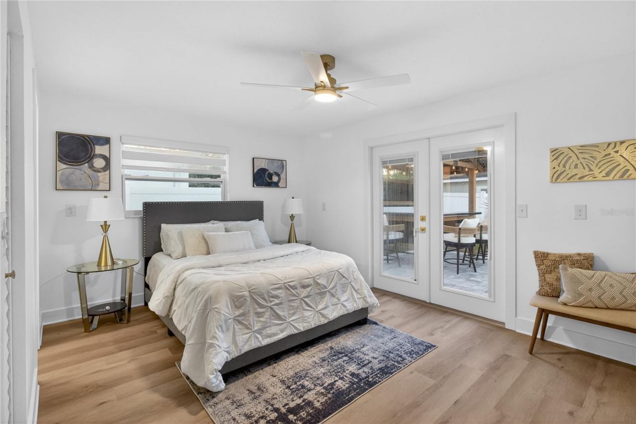 1927 Shore Acres Boulevard Ne, Saint Petersburg, FL 33703 Photo