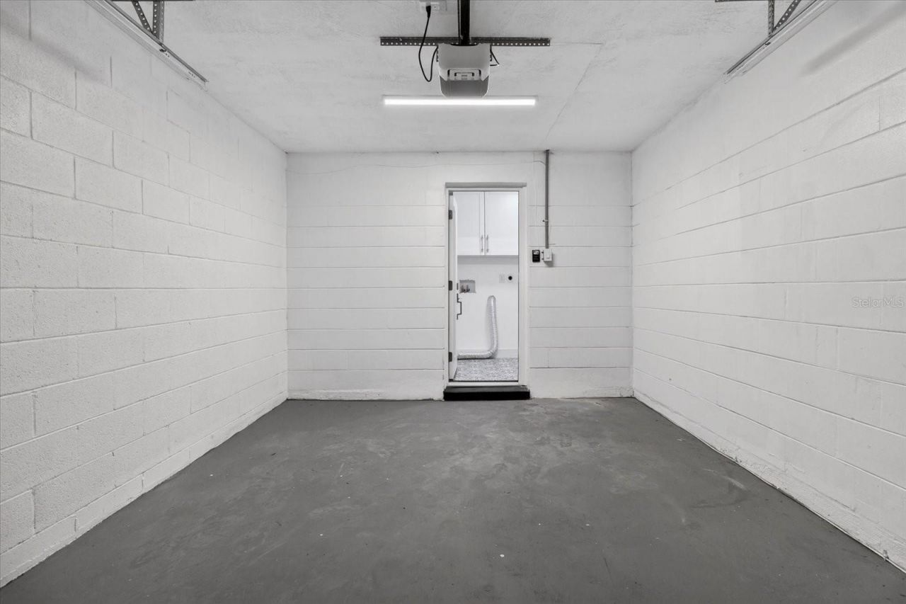 1927 Shore Acres Boulevard Ne, Saint Petersburg, FL 33703 Photo