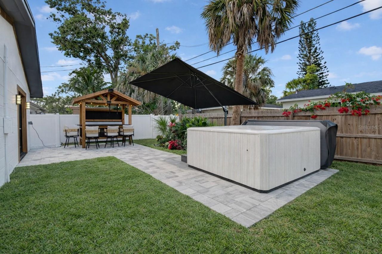 1927 Shore Acres Boulevard Ne, Saint Petersburg, FL 33703 Photo