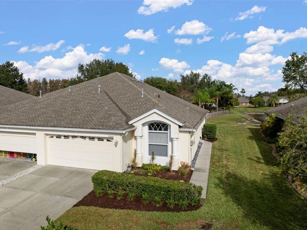 30927 WHITLOCK DRIVE, WESLEY CHAPEL, FL 33543