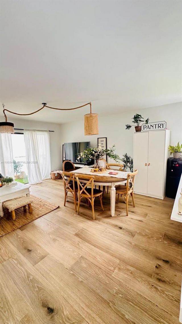 223 Lakeview Dr, Unit 204, Weston, FL 33326 Photo