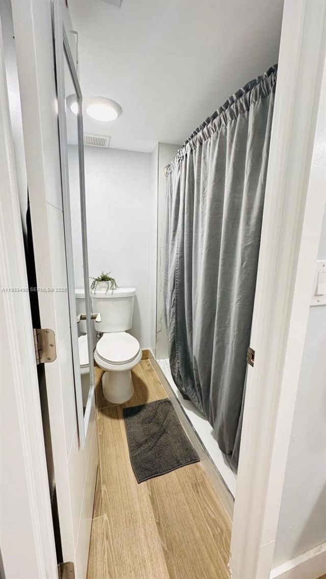 223 Lakeview Dr, Unit 204, Weston, FL 33326 Photo