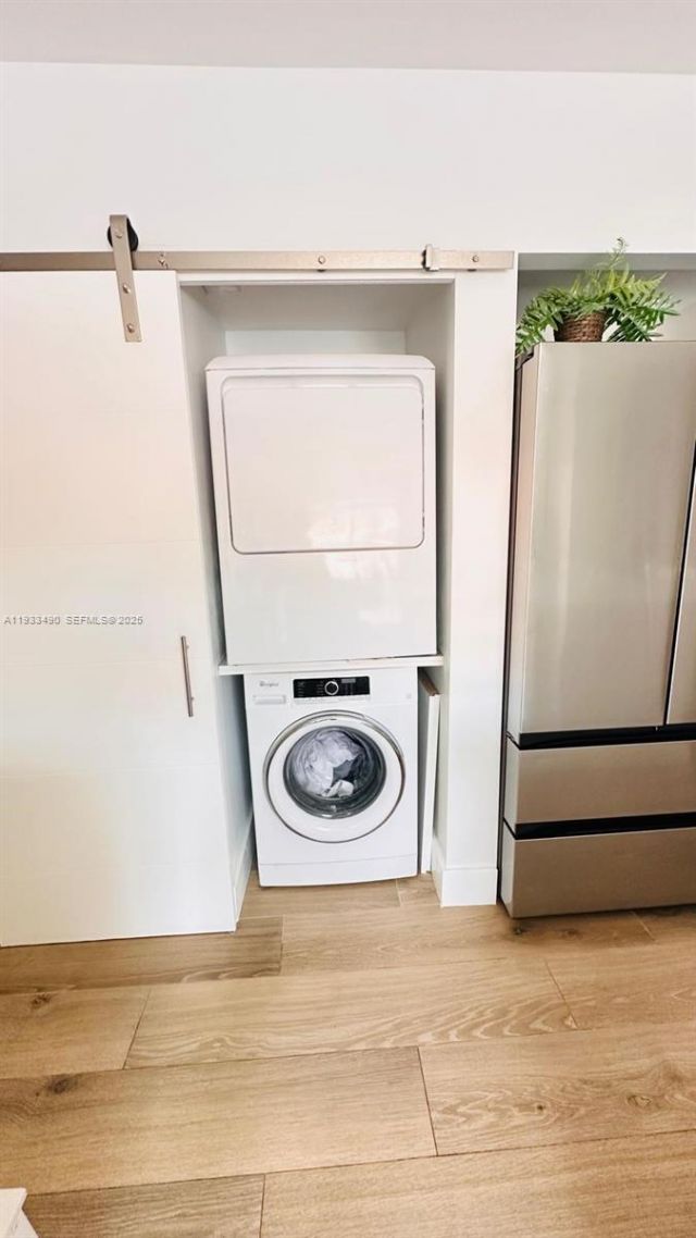 223 Lakeview Dr, Unit 204, Weston, FL 33326 Photo