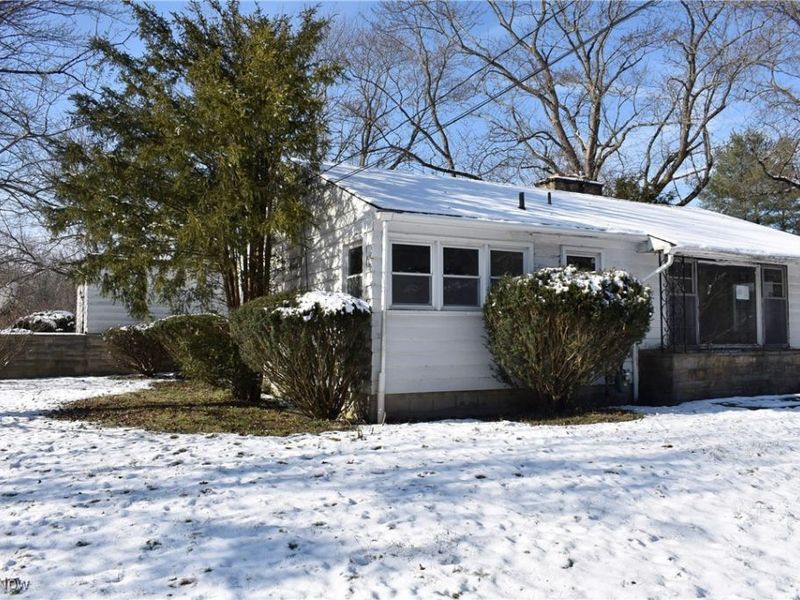 222 N Lipkey Road, North Jackson, OH 44451 Photo 2