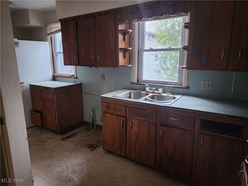 222 N Lipkey Road, North Jackson, OH 44451 Photo 4