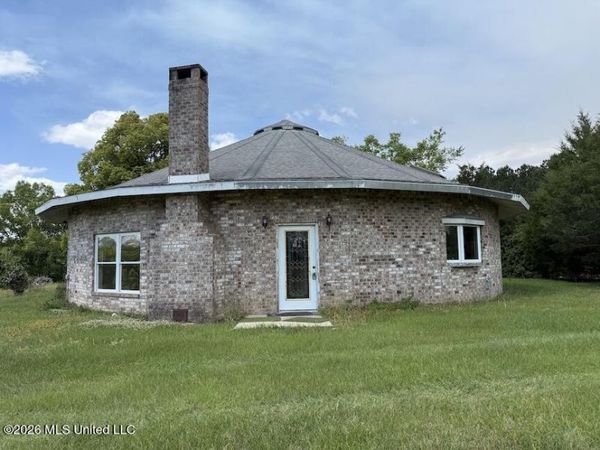 257 Magnolia, Perkinston, MS 39573