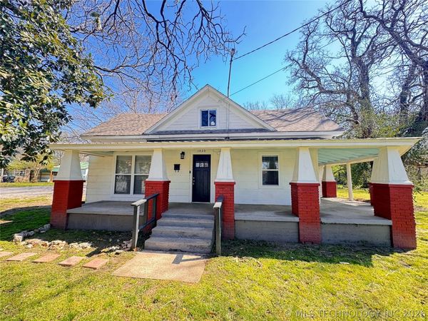 1020 N Vinita Avenue, Tahlequah, OK 74464