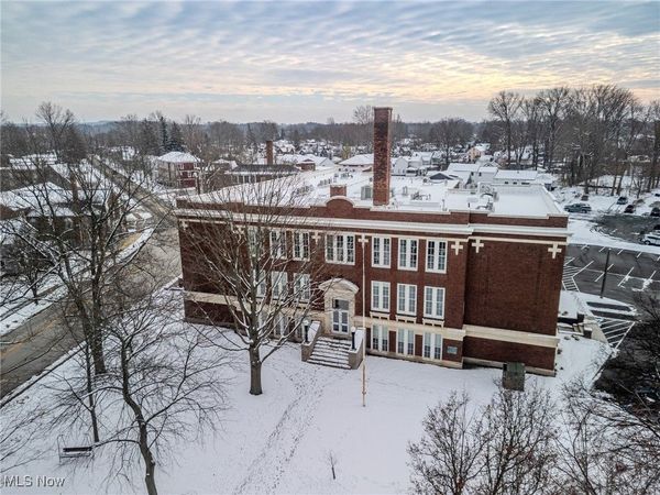 25 Public Square, Willoughby, OH 44094