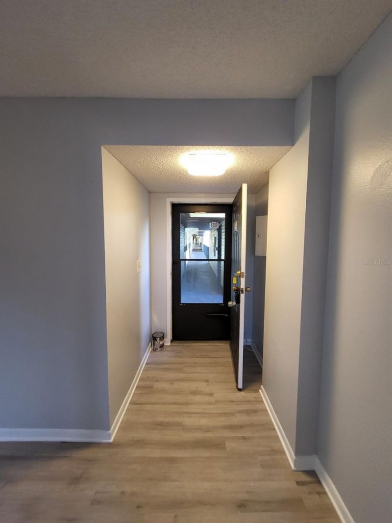 650 Island Way, Unit 208, Clearwater, FL 33767 Photo