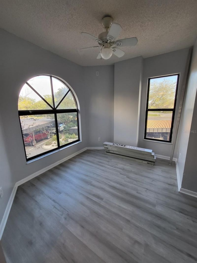 650 Island Way, Unit 208, Clearwater, FL 33767 Photo