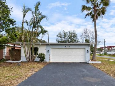 4701 CHANCELLOR STREET NE, ST PETERSBURG, FL 33703