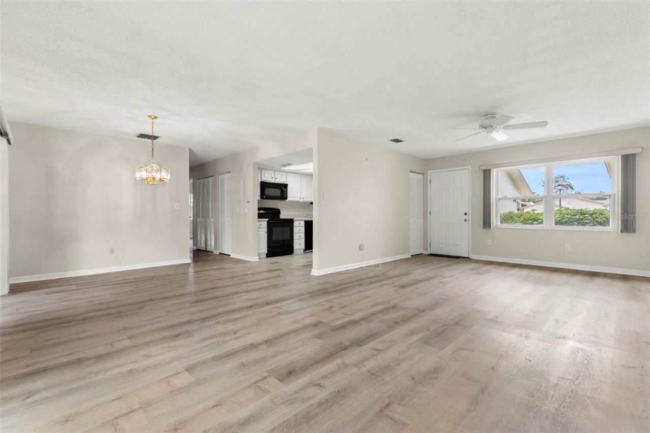 3357 38th Street, Unit B, Saint Petersburg, FL 33711 Photo