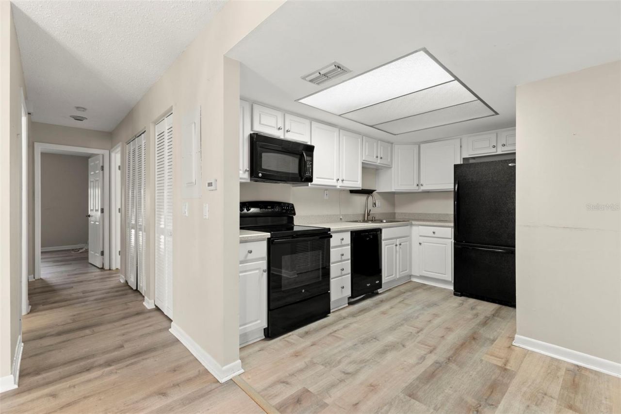 3357 38th Street, Unit B, Saint Petersburg, FL 33711 Photo