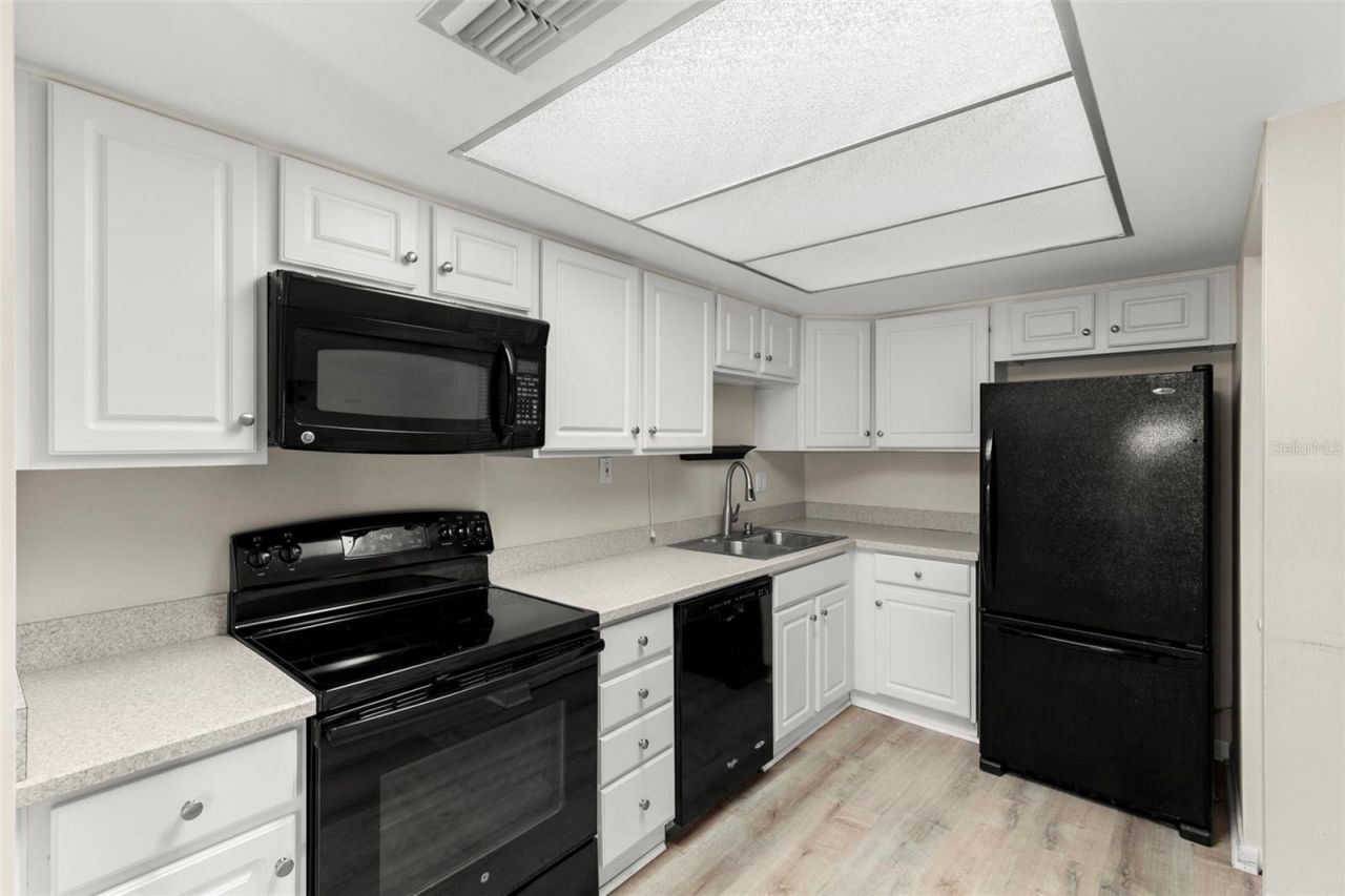 3357 38th Street, Unit B, Saint Petersburg, FL 33711 Photo