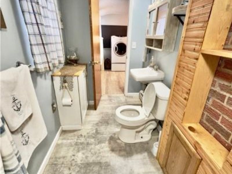 557 North Avenue, Geneva, OH 44041 Photo 10