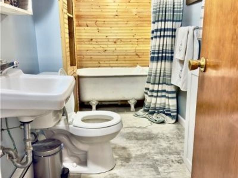 557 North Avenue, Geneva, OH 44041 Photo 11