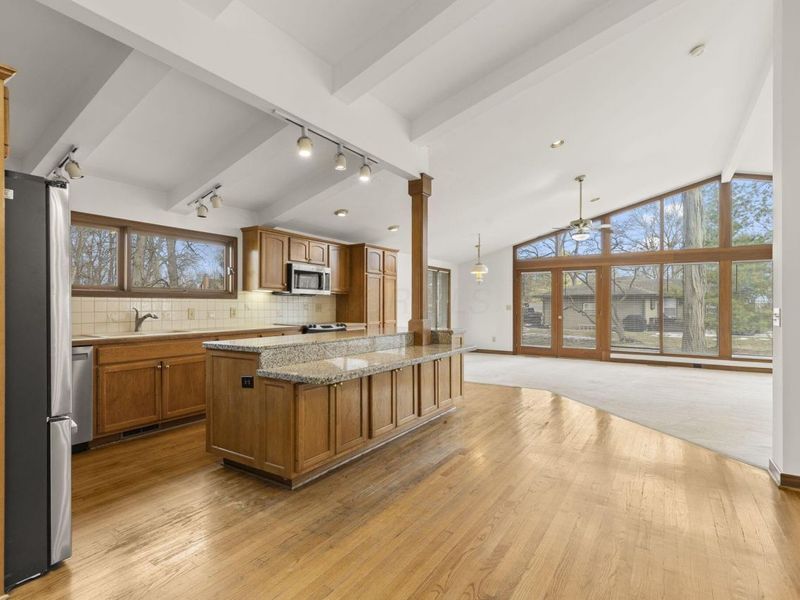 6637 Merwin Road, Columbus, OH 43235 Photo 12