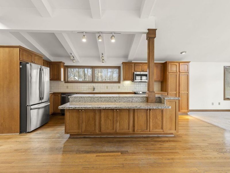 6637 Merwin Road, Columbus, OH 43235 Photo 13