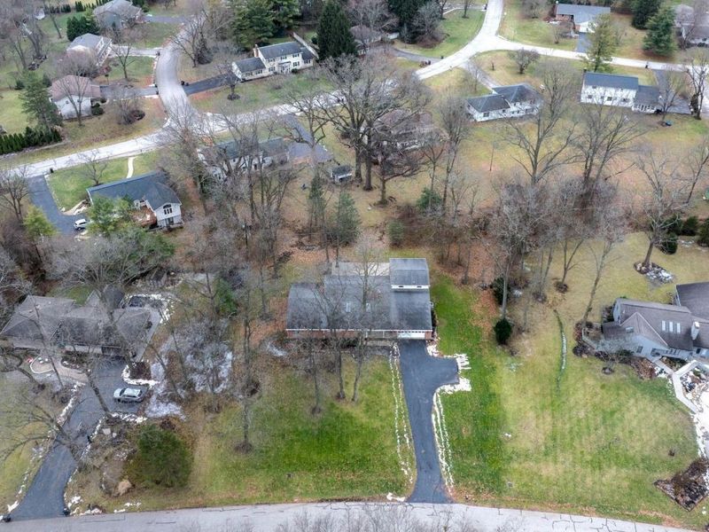 6637 Merwin Road, Columbus, OH 43235 Photo 3