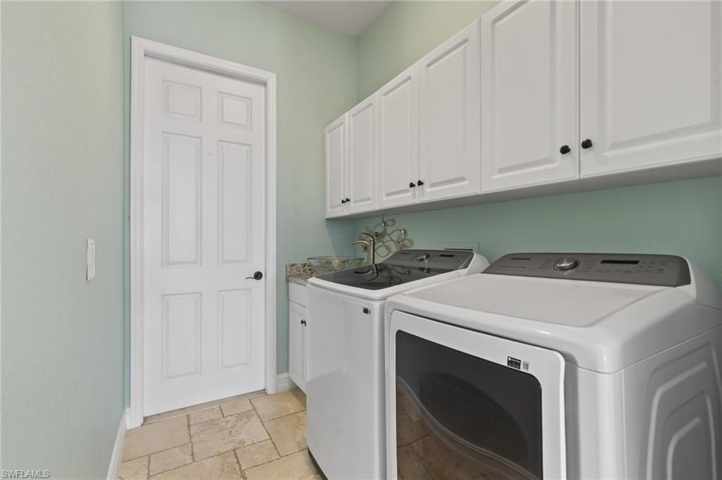 2114 SW 29th Ter, Cape Coral, FL 33914 Photo