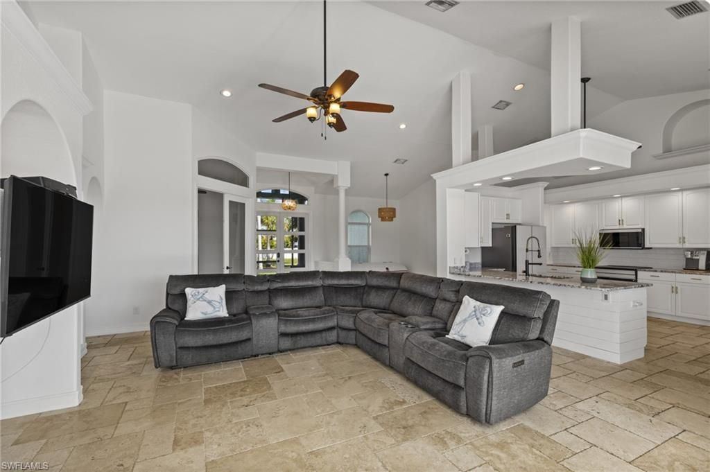 2114 SW 29th Ter, Cape Coral, FL 33914 Photo