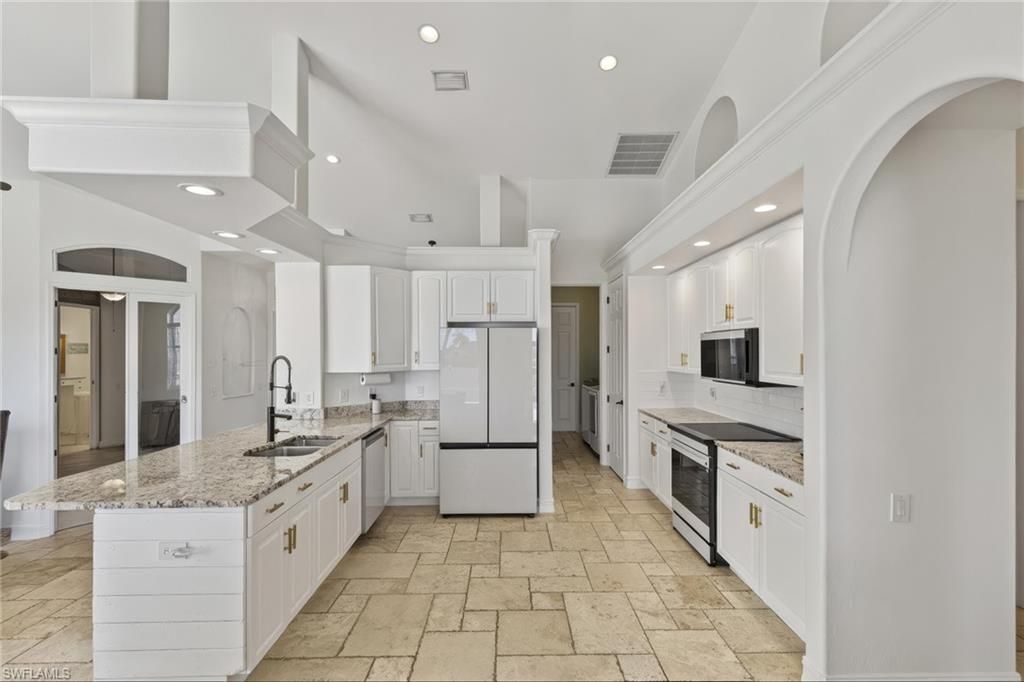 2114 SW 29th Ter, Cape Coral, FL 33914 Photo