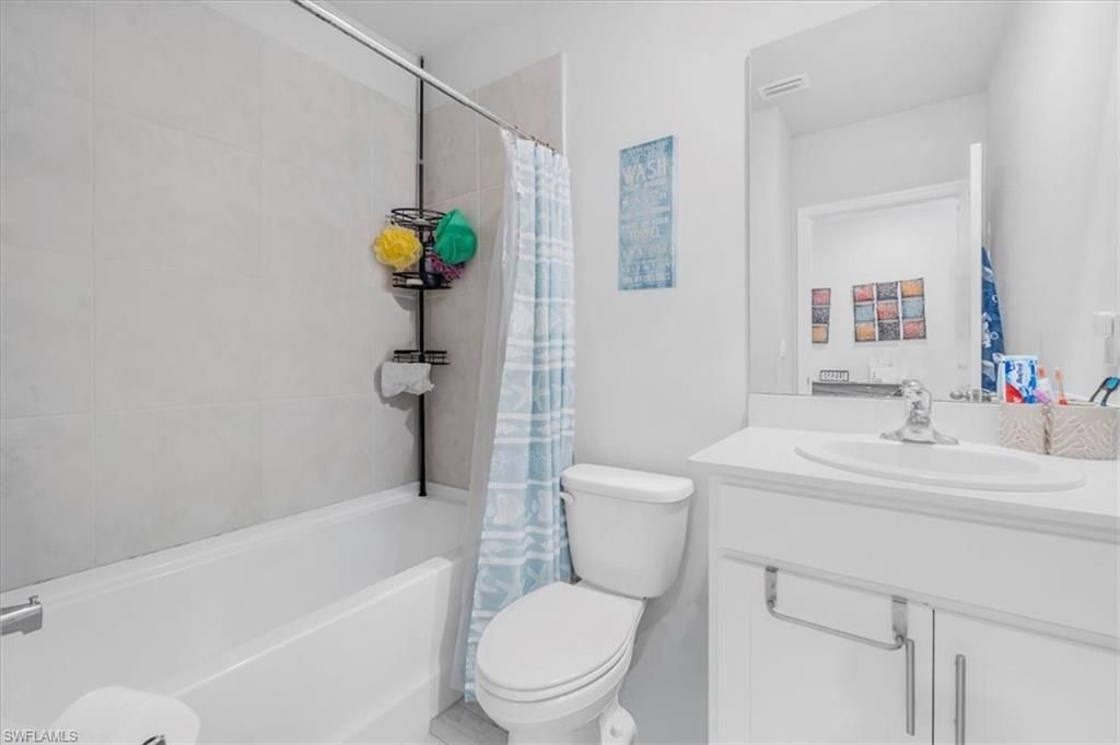 1216 NW 21st Pl, Cape Coral, FL 33993 Photo