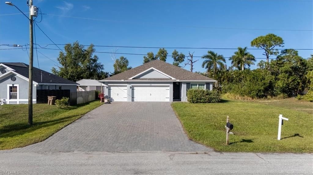 1216 NW 21st Pl, Cape Coral, FL 33993 Photo