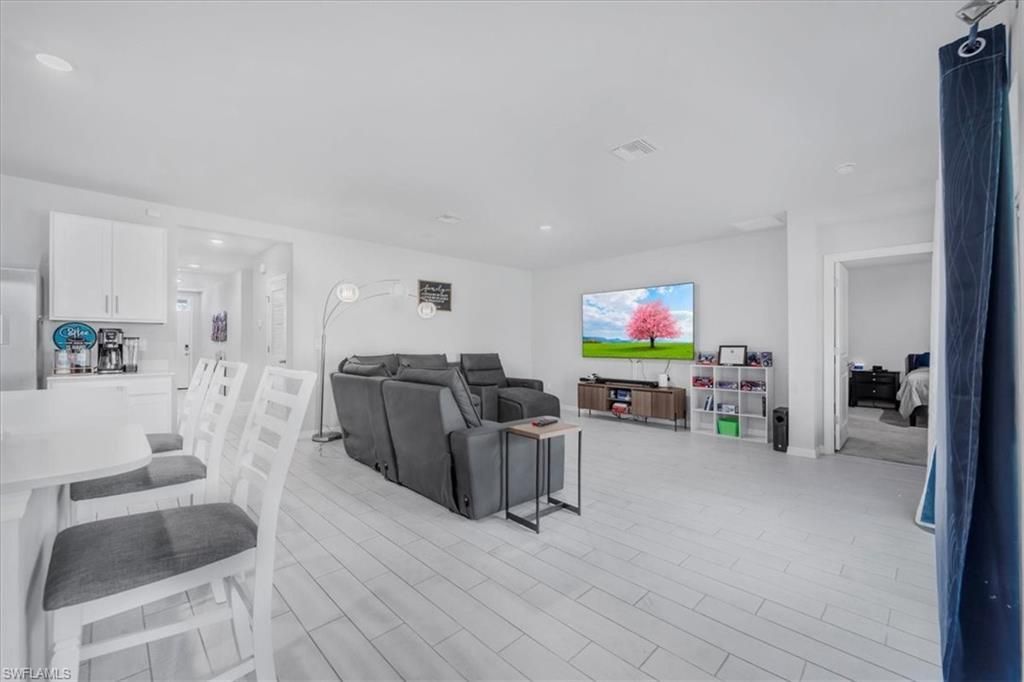 1216 NW 21st Pl, Cape Coral, FL 33993 Photo