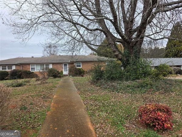 602 Hurt Road SW, Smyrna, GA 30082