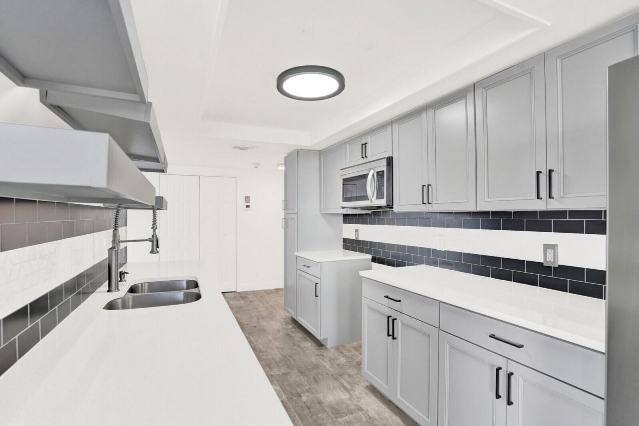 5460 N Ocean Drive, Unit 1d, Singer Island, FL 33404 Photo