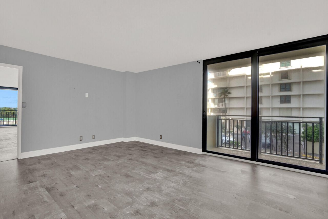 5460 N Ocean Drive, Unit 1d, Singer Island, FL 33404 Photo