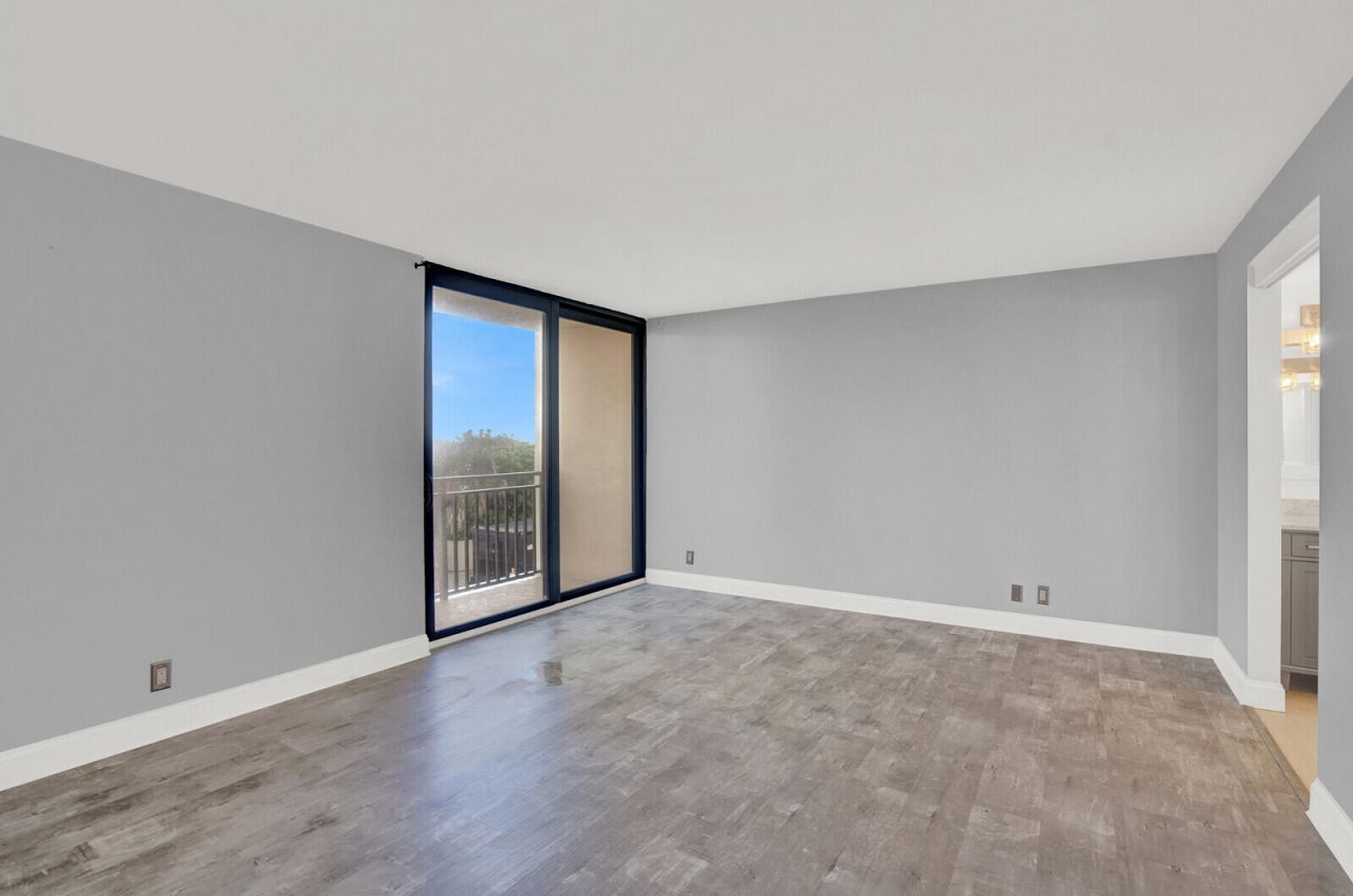 5460 N Ocean Drive, Unit 1d, Singer Island, FL 33404 Photo