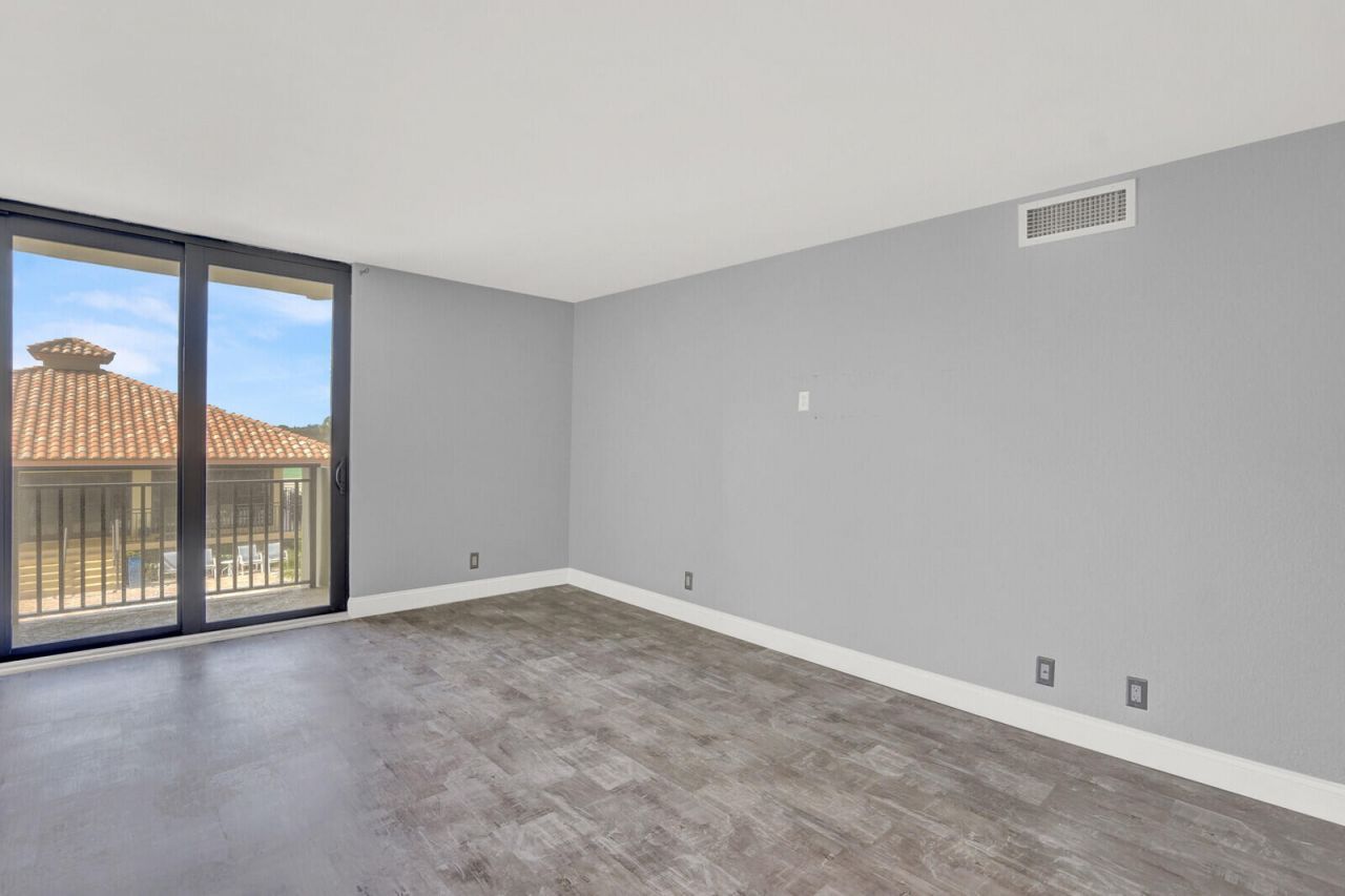 5460 N Ocean Drive, Unit 1d, Singer Island, FL 33404 Photo