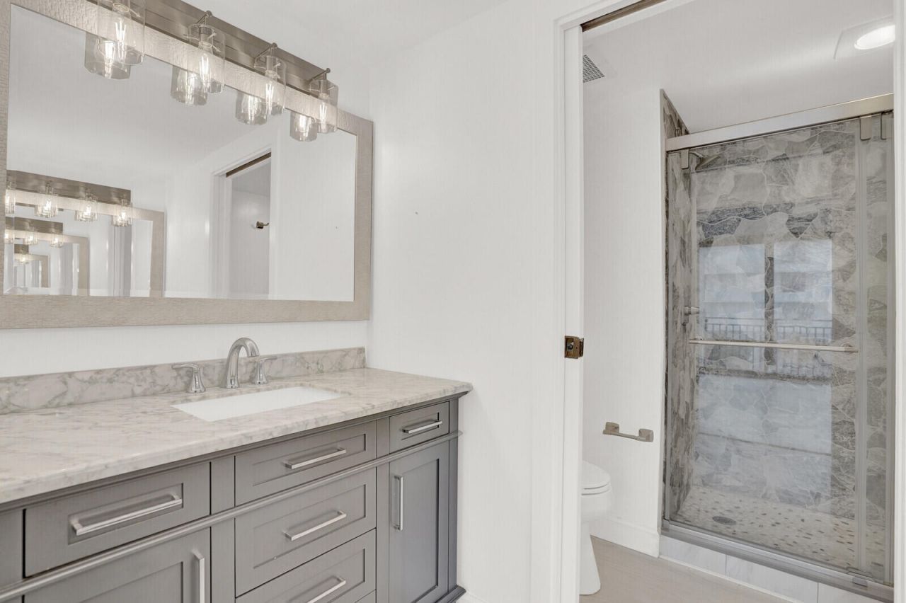 5460 N Ocean Drive, Unit 1d, Singer Island, FL 33404 Photo