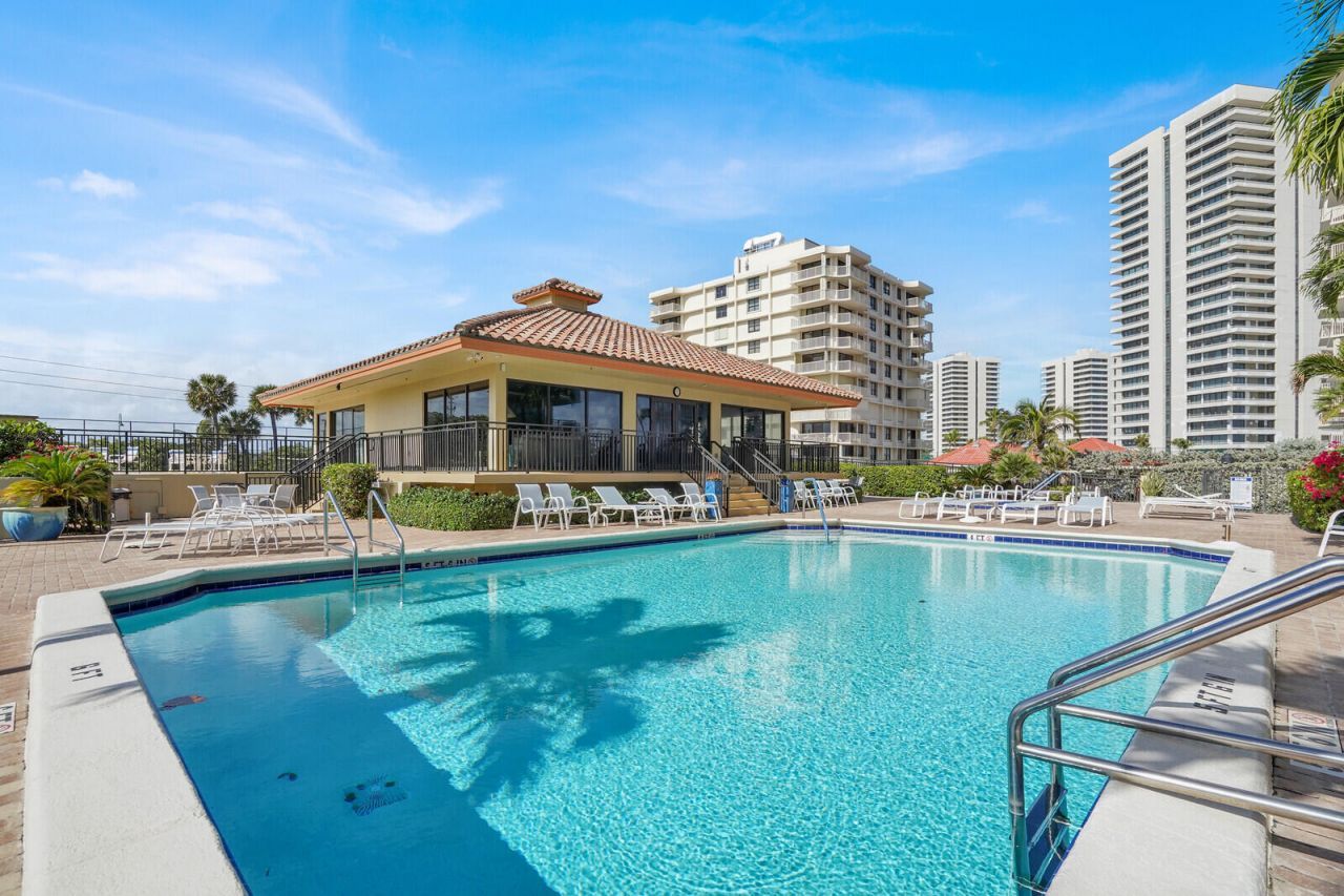 5460 N Ocean Drive, Unit 1d, Singer Island, FL 33404 Photo