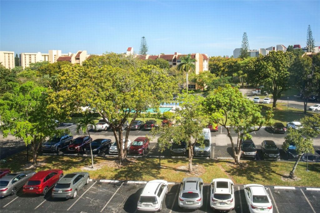 3821 Environ Boulevard, Unit 603, Lauderhill, FL 33319 Photo