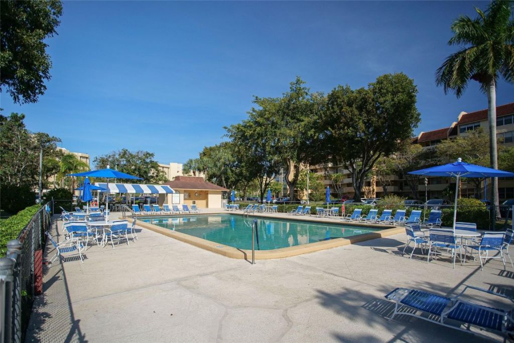 3821 Environ Boulevard, Unit 603, Lauderhill, FL 33319 Photo