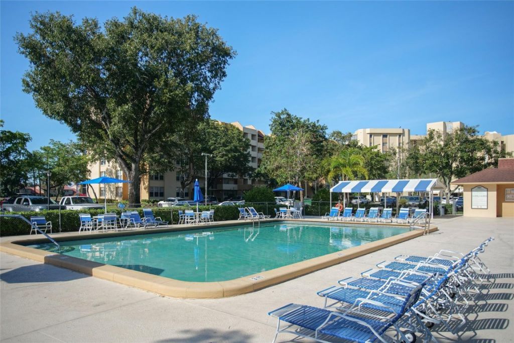 3821 Environ Boulevard, Unit 603, Lauderhill, FL 33319 Photo