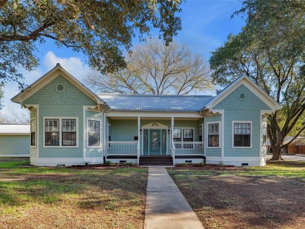 303 S Franklin ST, La Grange, TX 78945