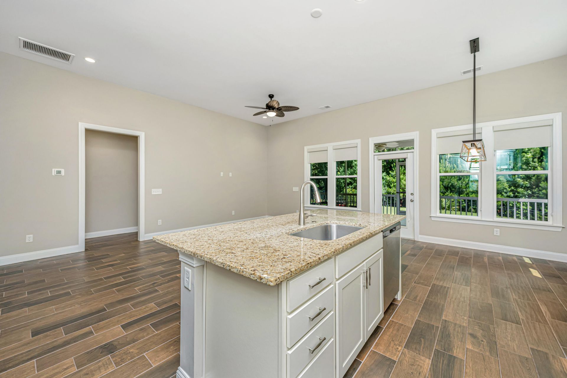 5077 Song Sparrow Way Photo 11