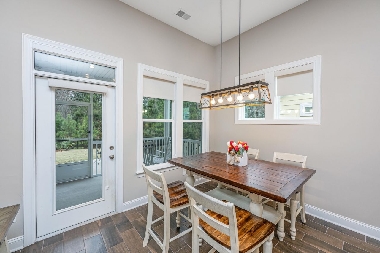 5077 Song Sparrow Way Photo 11