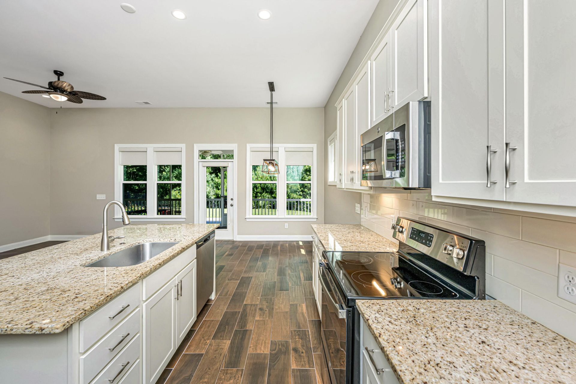 5077 Song Sparrow Way Photo 12