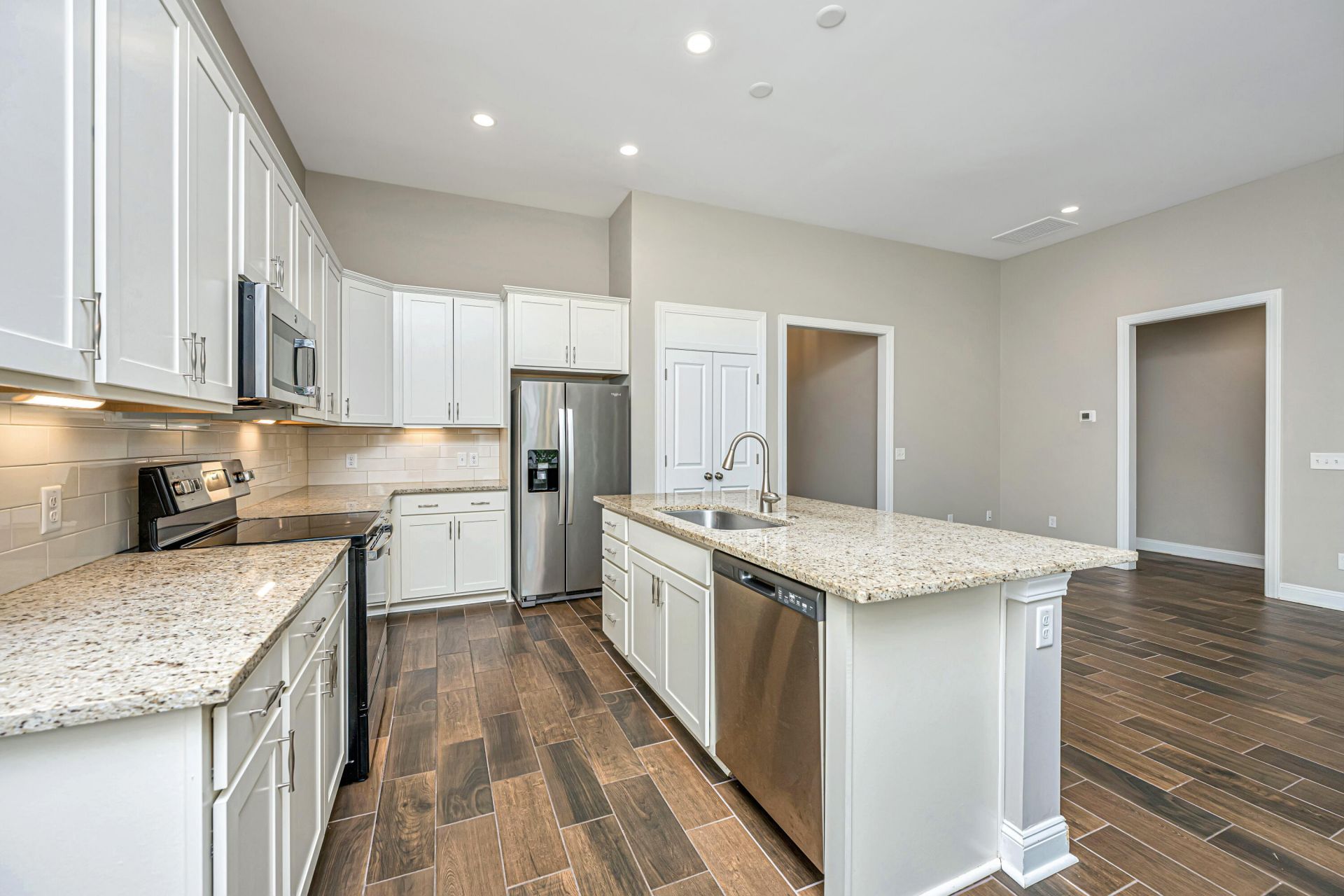 5077 Song Sparrow Way Photo 13