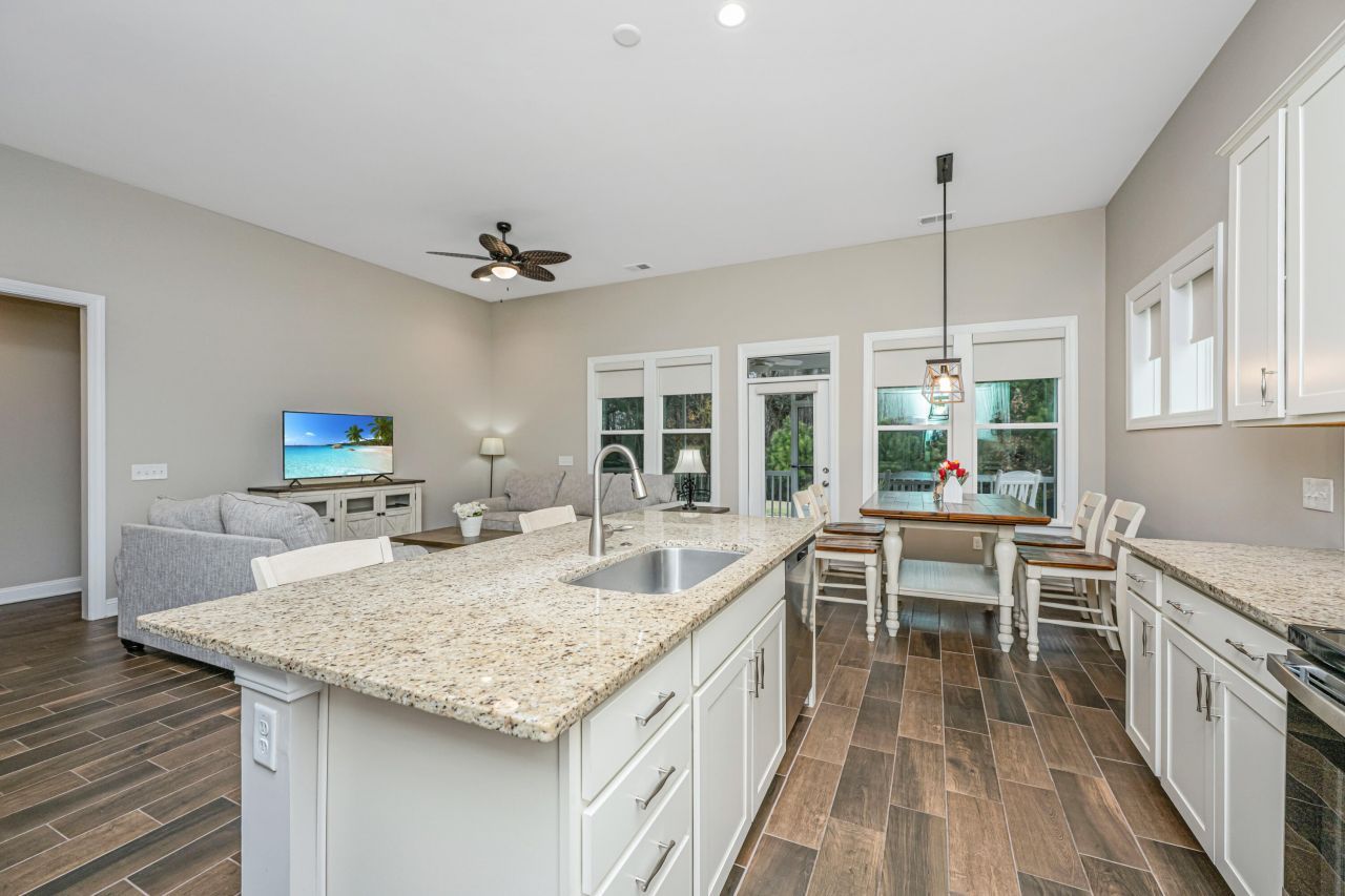 5077 Song Sparrow Way Photo 8