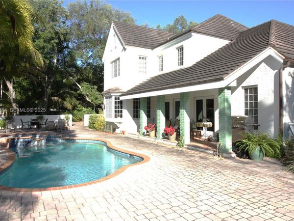 6750 Granada Blvd , Coral Gables, FL 33146