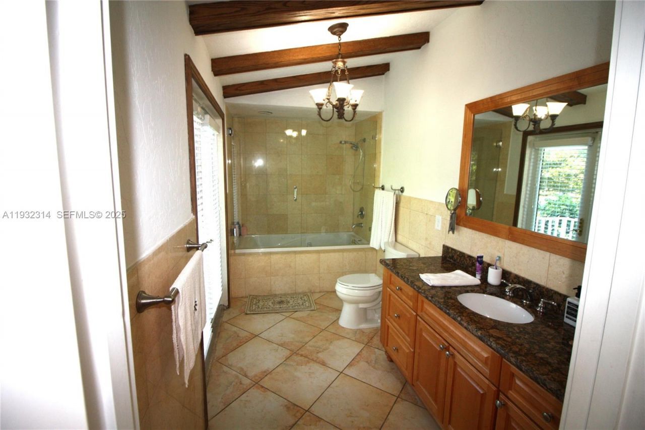 6750 Granada Blvd , Coral Gables, FL 33146 Photo